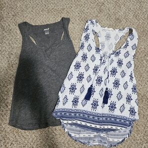 Aerie Gray and Blue Patterned Women's Tops